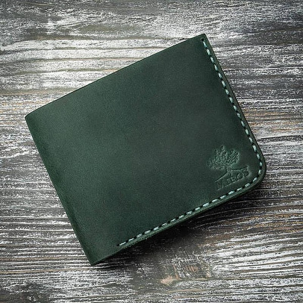 Зеленый кожаный мужской кошелек производства мастера MiroS